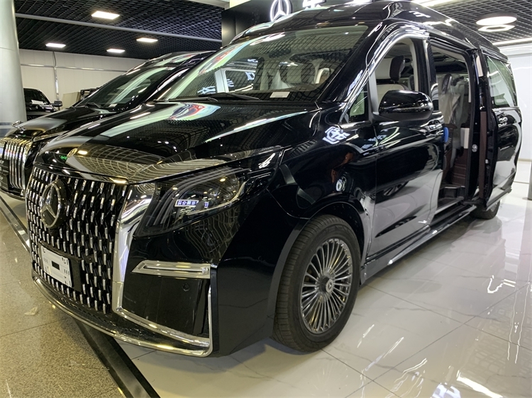 奔驰V250 车型 商务车 品牌 奔驰.jpg